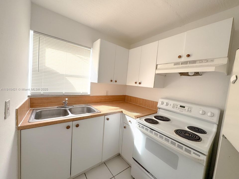 В аренду: $2,150 (2 спален, 1 ванн, 1440 Квадратных фут)