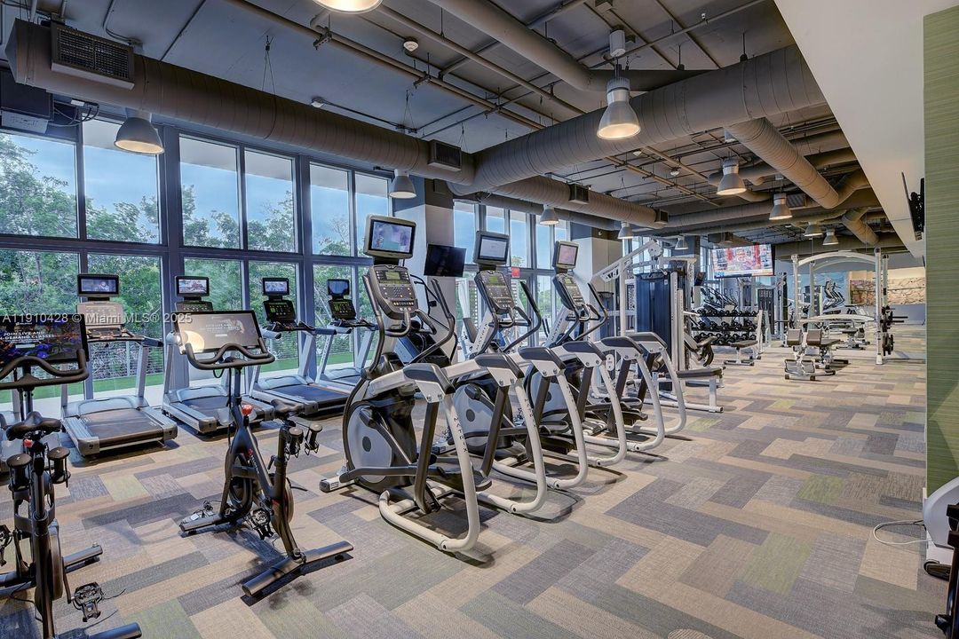 For Sale: $639,000 (2 beds, 2 baths, 1119 Square Feet)