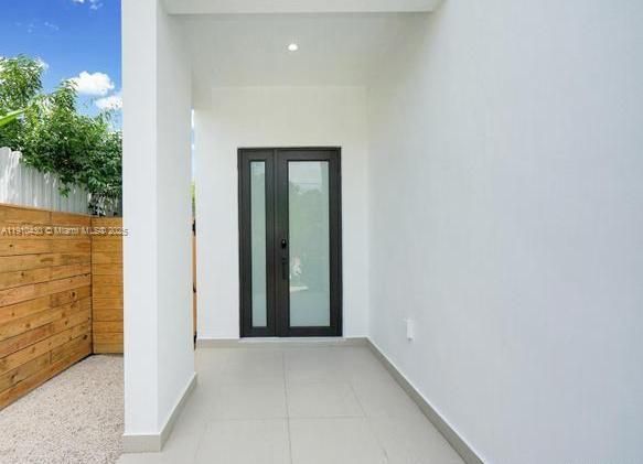 Active With Contract: $1,195,000 (3 beds, 2 baths, 2195 Square Feet)