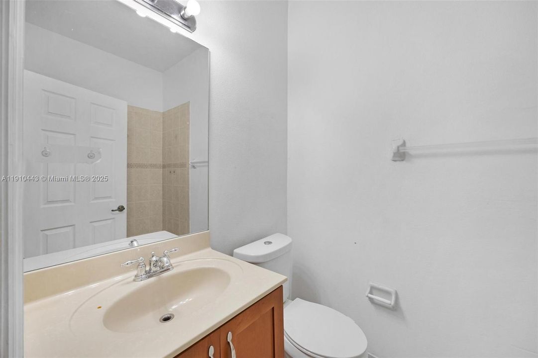 На продажу: $380,000 (3 спален, 2 ванн, 1505 Квадратных фут)