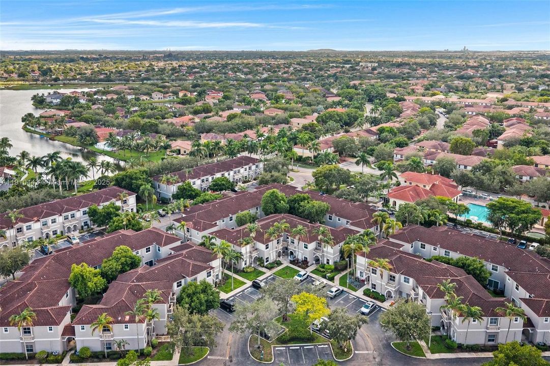 На продажу: $380,000 (3 спален, 2 ванн, 1505 Квадратных фут)