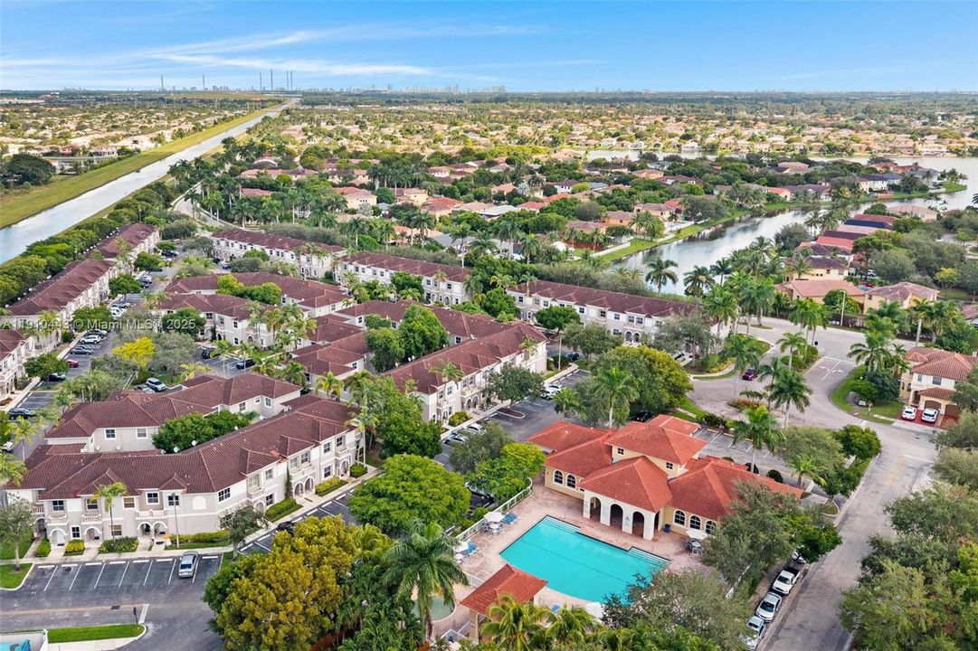 На продажу: $380,000 (3 спален, 2 ванн, 1505 Квадратных фут)