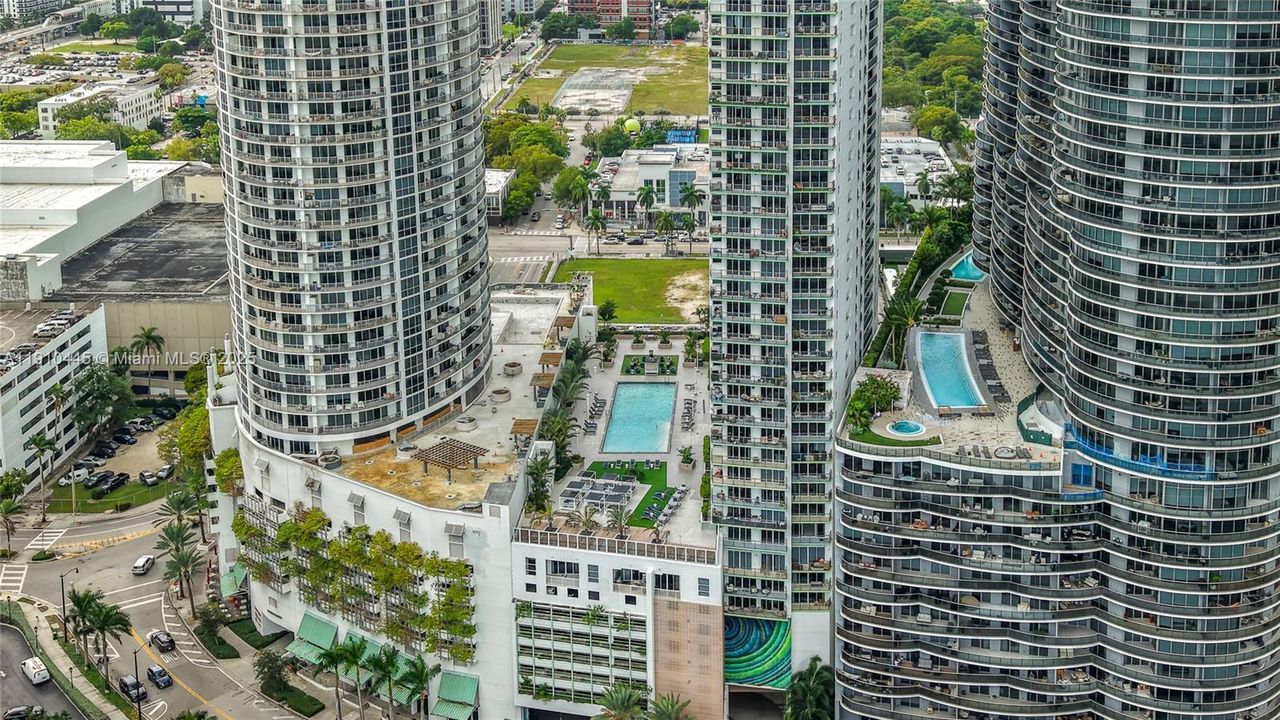 合同活跃: $350,000 (1 贝兹, 1 浴室, 791 平方英尺)