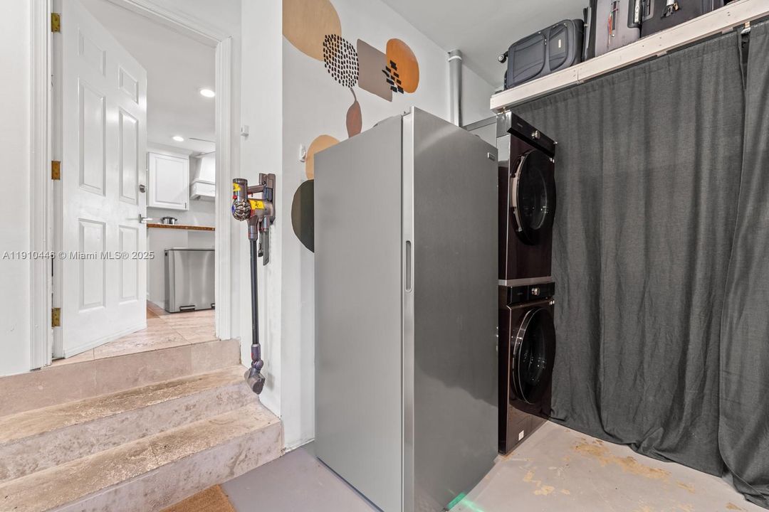 В аренду: $10,000 (5 спален, 4 ванн, 2869 Квадратных фут)