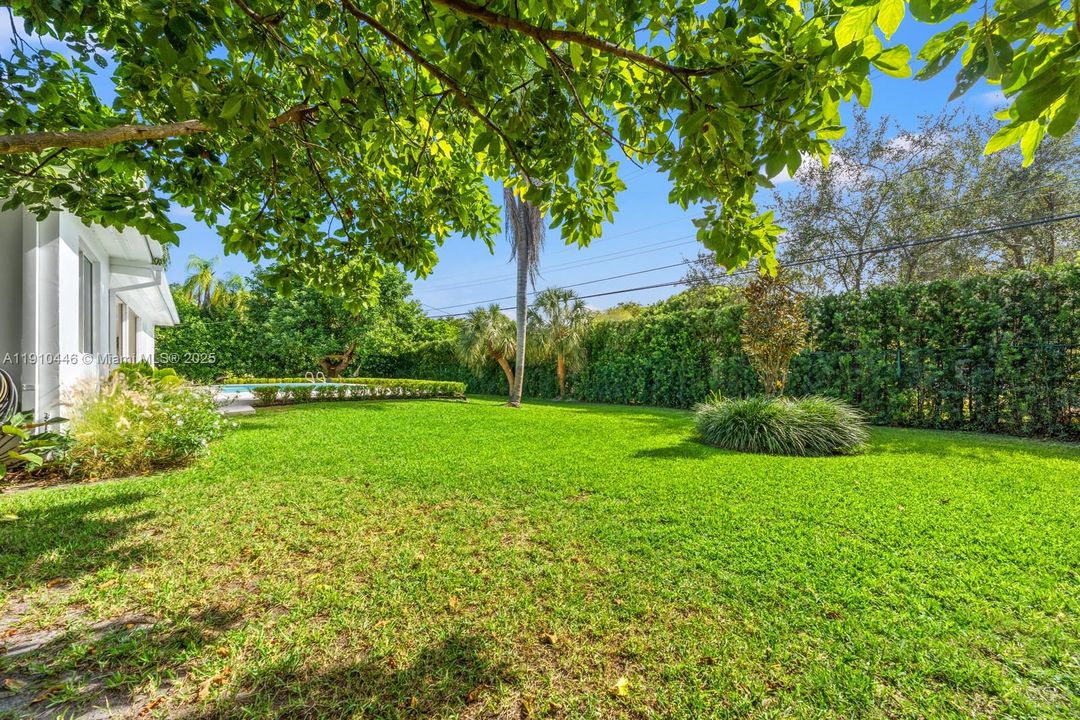 В аренду: $10,000 (5 спален, 4 ванн, 2869 Квадратных фут)