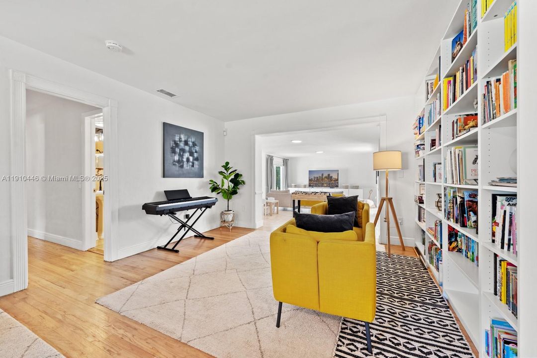 В аренду: $10,000 (5 спален, 4 ванн, 2869 Квадратных фут)