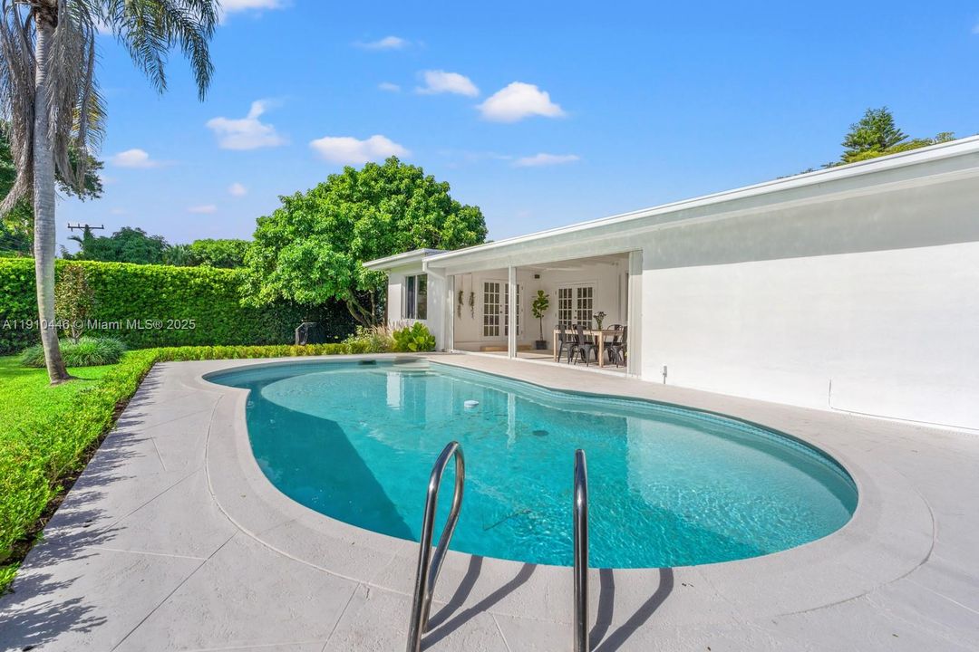 В аренду: $10,000 (5 спален, 4 ванн, 2869 Квадратных фут)