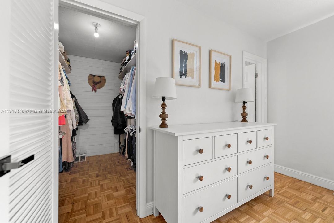 В аренду: $10,000 (5 спален, 4 ванн, 2869 Квадратных фут)