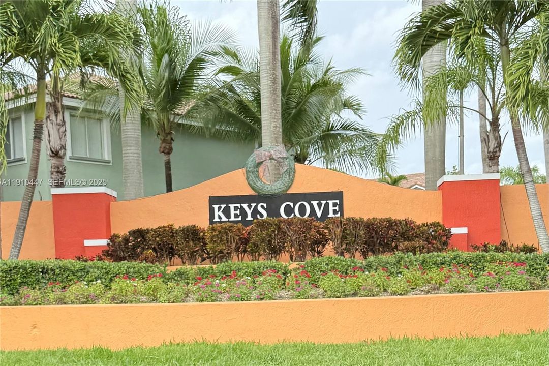 出租: $1,950 (3 贝兹, 2 浴室, 1166 平方英尺)