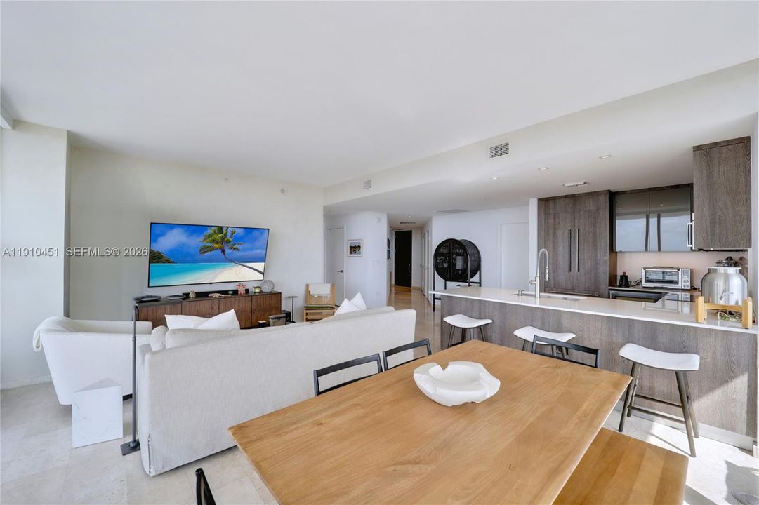 En Venta: $1,661,000 (3 camas, 3 baños, 1853 Pies cuadrados)