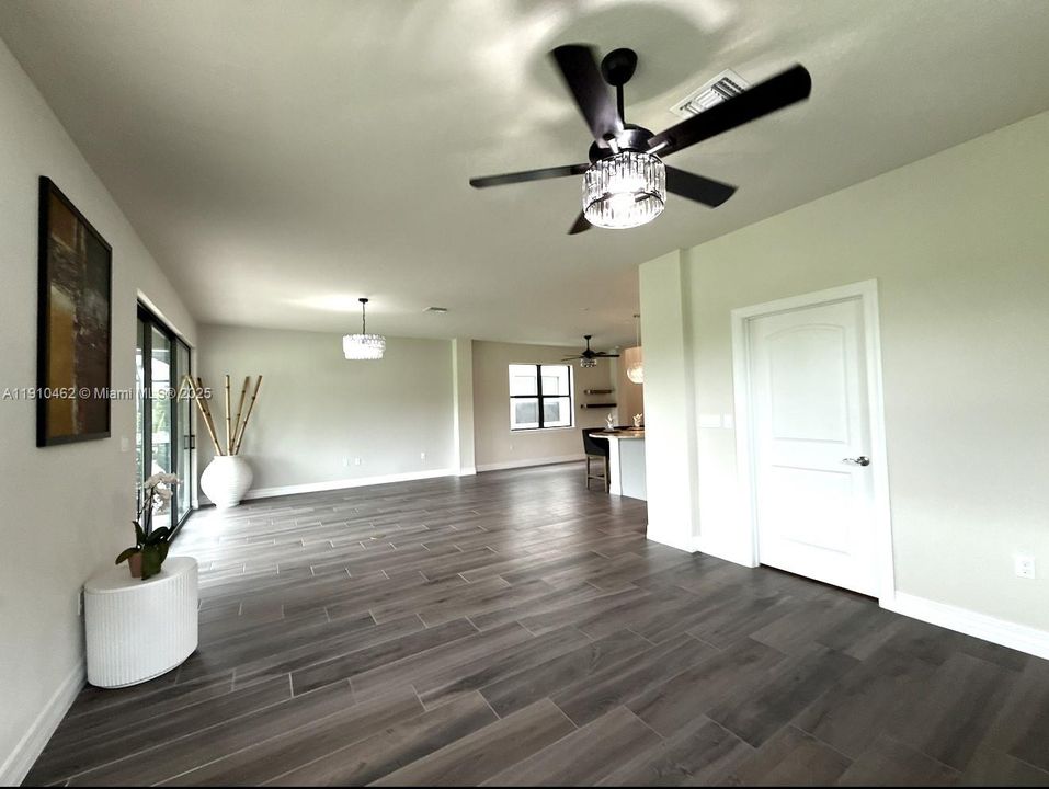 Active With Contract: $799,000 (3 beds, 2 baths, 2130 Square Feet)