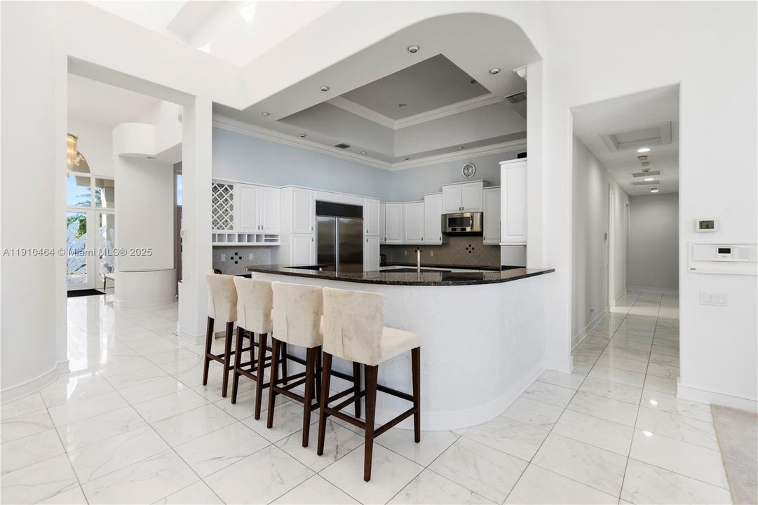 For Sale: $3,450,000 (4 beds, 4 baths, 4700 Square Feet)