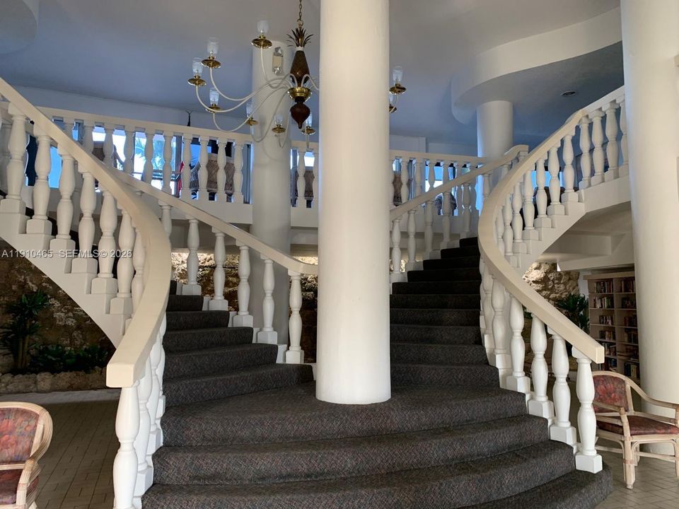 В аренду: $2,300 (1 спален, 1 ванн, 650 Квадратных фут)