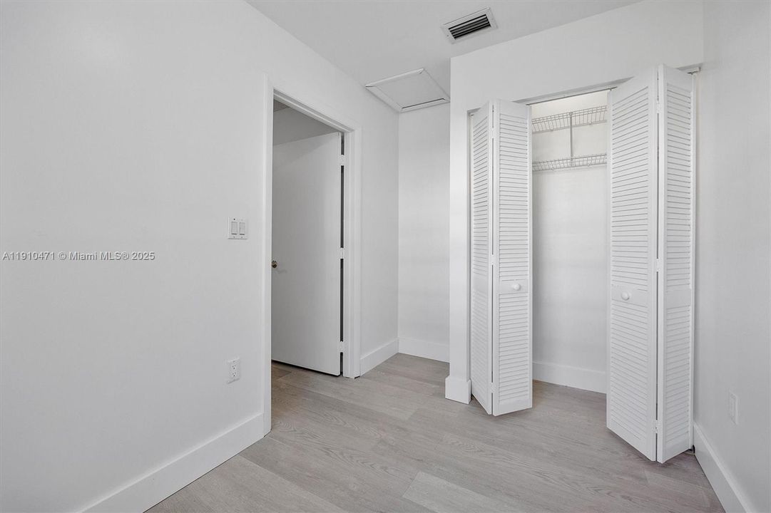 На продажу: $1,050,000 (3 спален, 2 ванн, 1696 Квадратных фут)