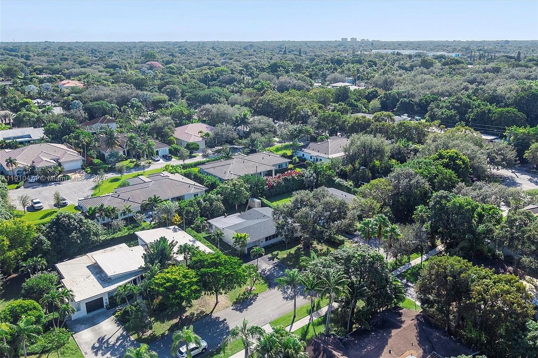 На продажу: $1,050,000 (3 спален, 2 ванн, 1696 Квадратных фут)