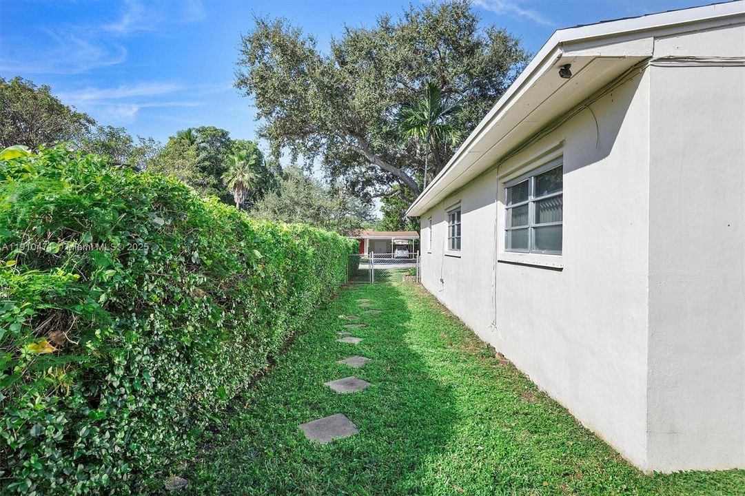 На продажу: $1,050,000 (3 спален, 2 ванн, 1696 Квадратных фут)