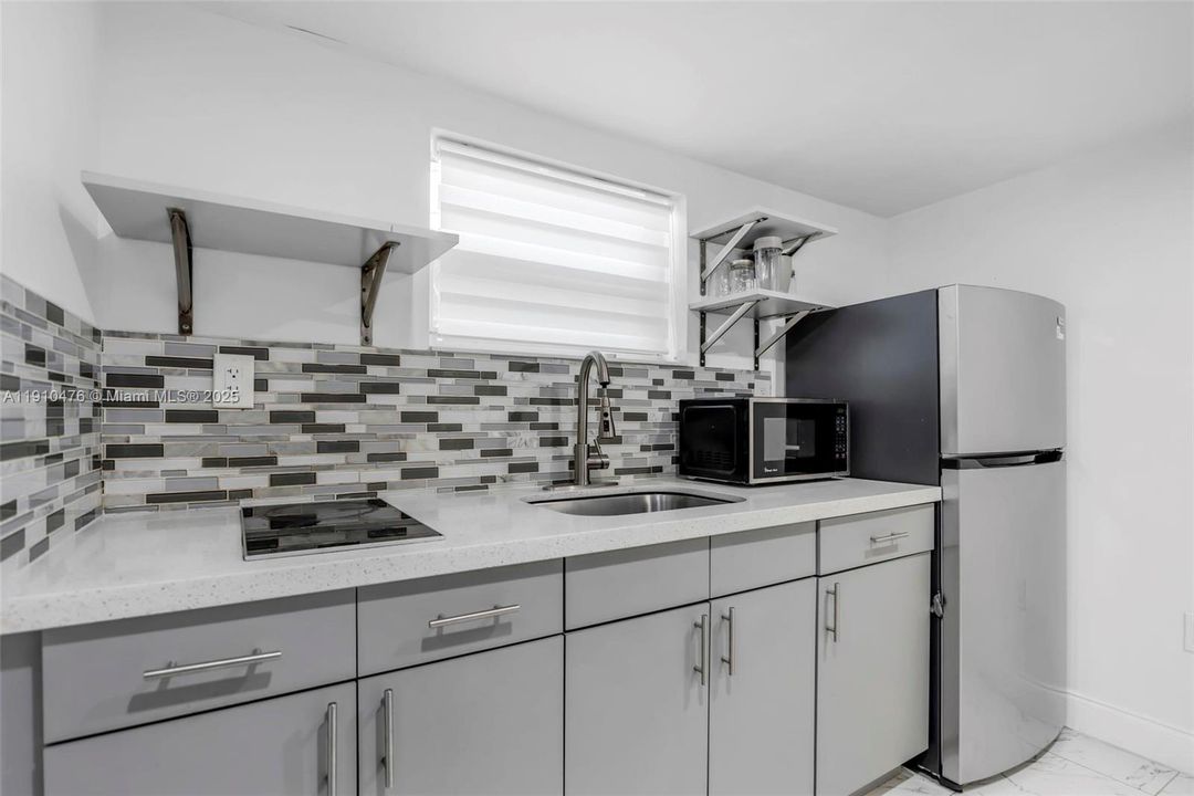 En Venta: $399,999 (3 camas, 2 baños, 766 Pies cuadrados)