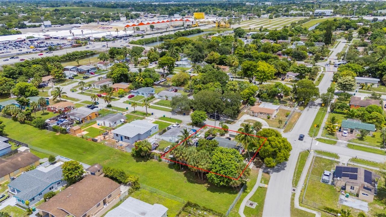 En Venta: $399,999 (3 camas, 2 baños, 766 Pies cuadrados)