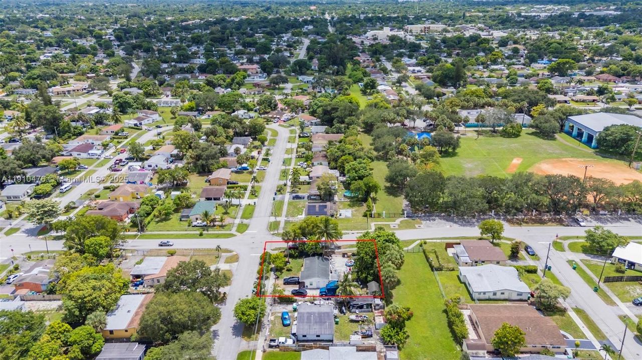 En Venta: $399,999 (3 camas, 2 baños, 766 Pies cuadrados)