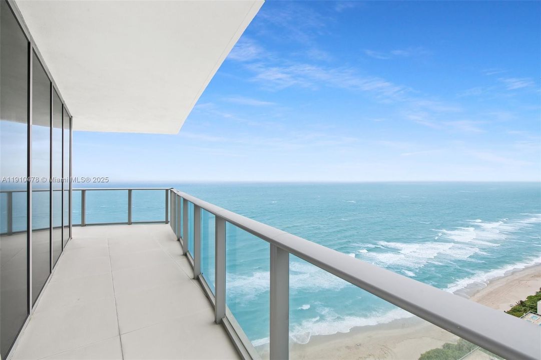 出租: $11,000 (3 贝兹, 3 浴室, 1752 平方英尺)