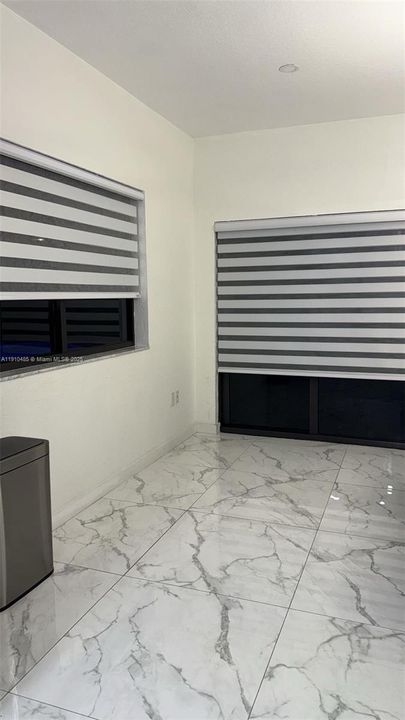 На продажу: $730,000 (3 спален, 2 ванн, 1641 Квадратных фут)