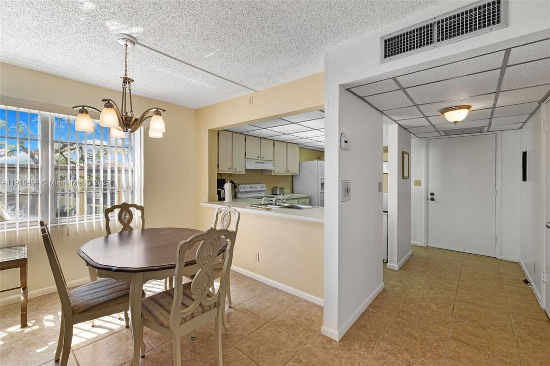 En Venta: $203,000 (2 camas, 2 baños, 1164 Pies cuadrados)