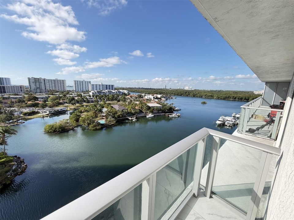 For Sale: $1,649,000 (3 beds, 3 baths, 1892 Square Feet)