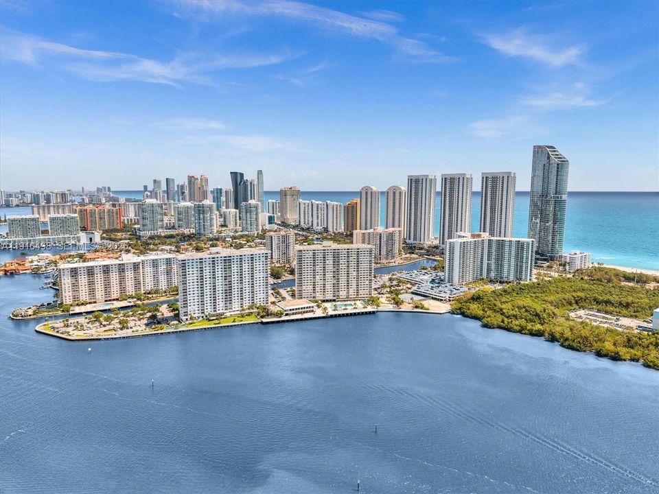 На продажу: $288,000 (1 спален, 1 ванн, 762 Квадратных фут)