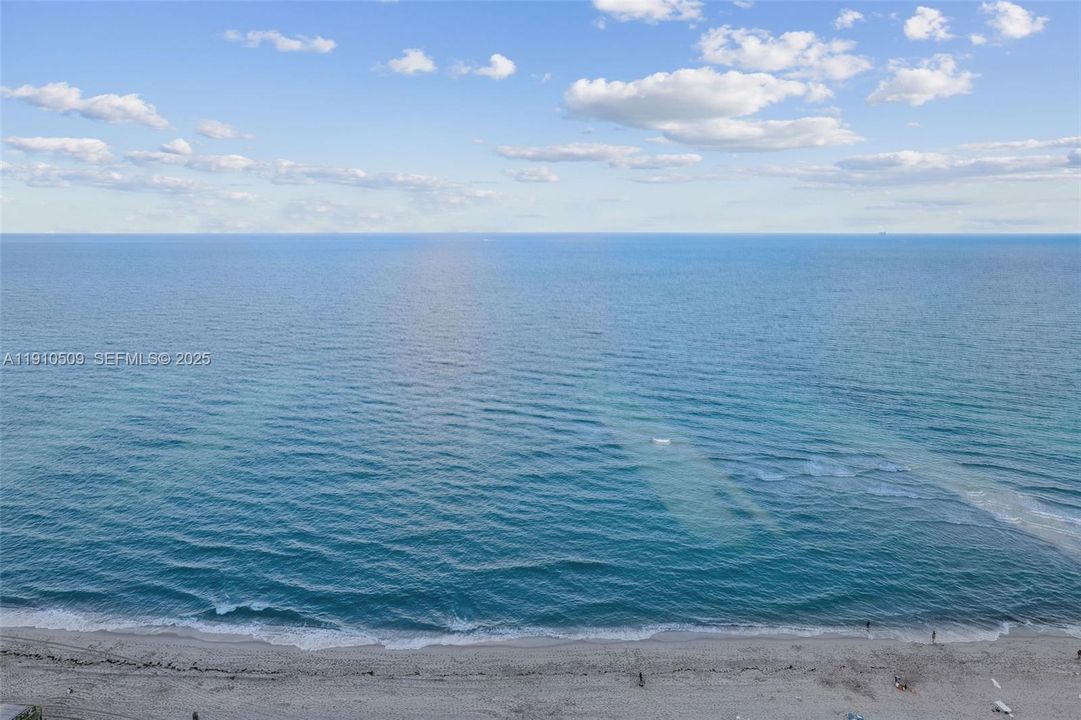 В аренду: $15,500 (2 спален, 2 ванн, 1290 Квадратных фут)