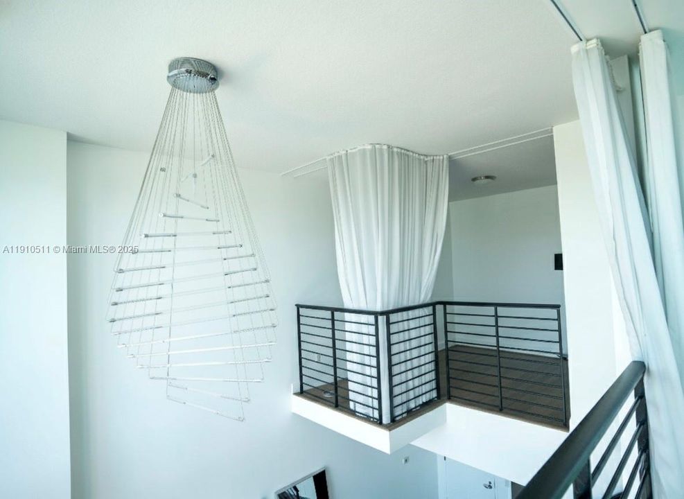 En Venta: $775,000 (2 camas, 3 baños, 1297 Pies cuadrados)