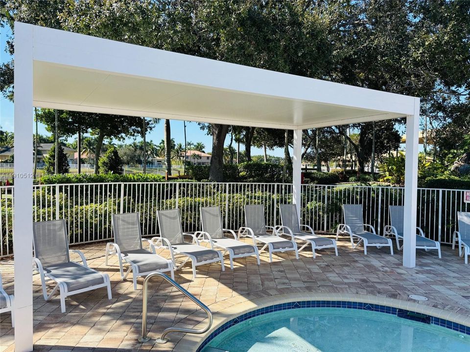 Active With Contract: $4,000 (3 beds, 2 baths, 1420 Square Feet)