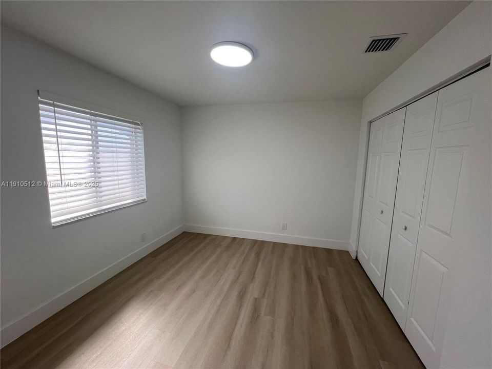 Active With Contract: $4,000 (3 beds, 2 baths, 1420 Square Feet)