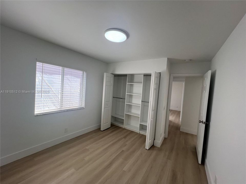 Active With Contract: $4,000 (3 beds, 2 baths, 1420 Square Feet)