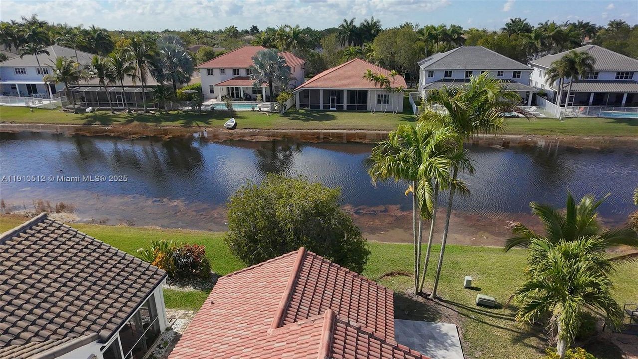 Active With Contract: $4,000 (3 beds, 2 baths, 1420 Square Feet)