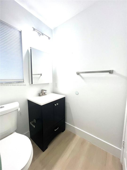 Active With Contract: $4,000 (3 beds, 2 baths, 1420 Square Feet)