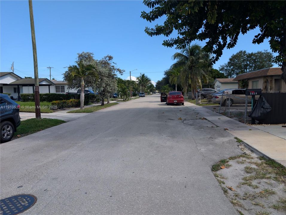 Activo con contrato: $149,900 (0.10 acres)