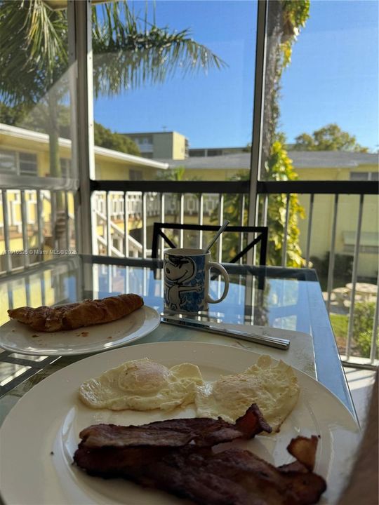 En Venta: $245,000 (1 camas, 1 baños, 825 Pies cuadrados)