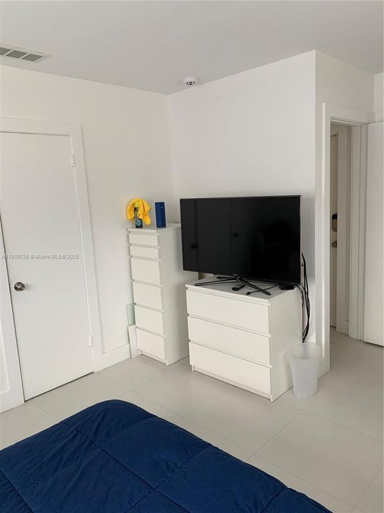 En Venta: $245,000 (1 camas, 1 baños, 825 Pies cuadrados)