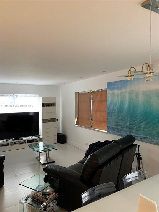 En Venta: $245,000 (1 camas, 1 baños, 825 Pies cuadrados)