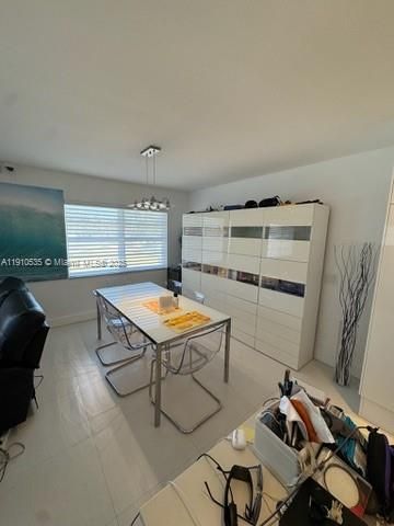 En Venta: $245,000 (1 camas, 1 baños, 825 Pies cuadrados)