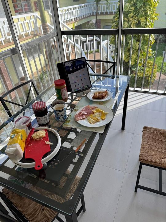 En Venta: $245,000 (1 camas, 1 baños, 825 Pies cuadrados)