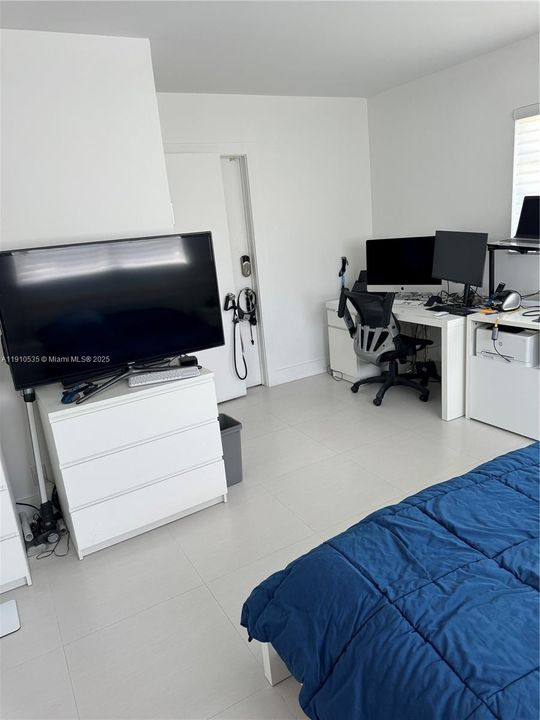 En Venta: $245,000 (1 camas, 1 baños, 825 Pies cuadrados)