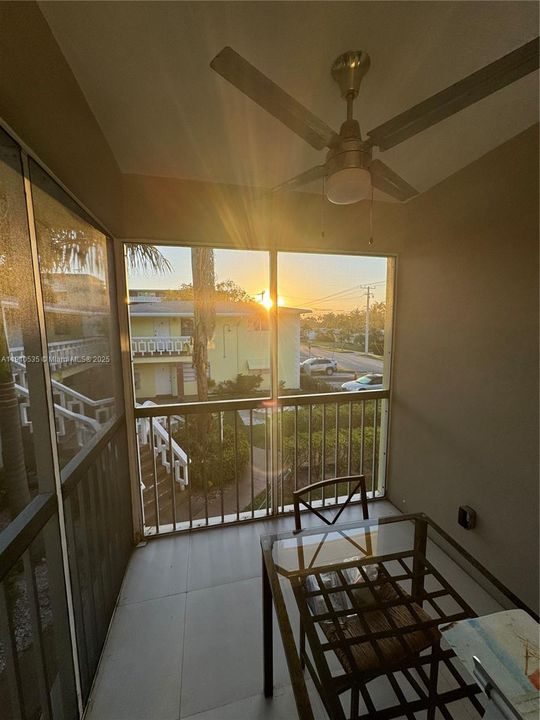 En Venta: $245,000 (1 camas, 1 baños, 825 Pies cuadrados)