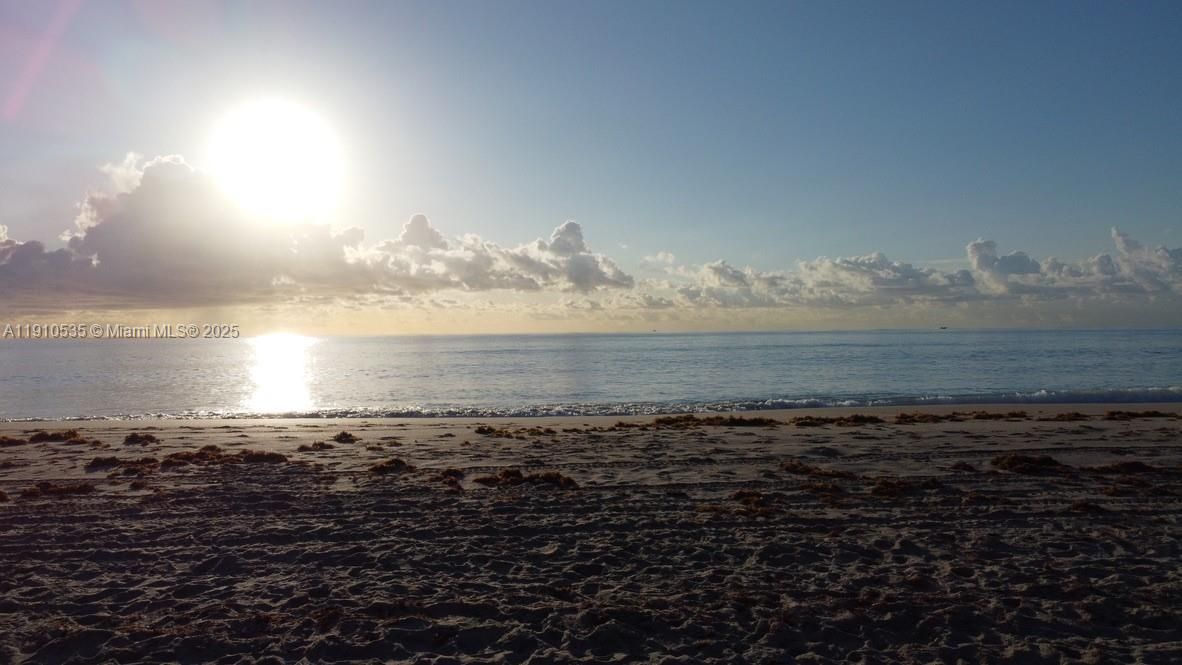 En Venta: $245,000 (1 camas, 1 baños, 825 Pies cuadrados)