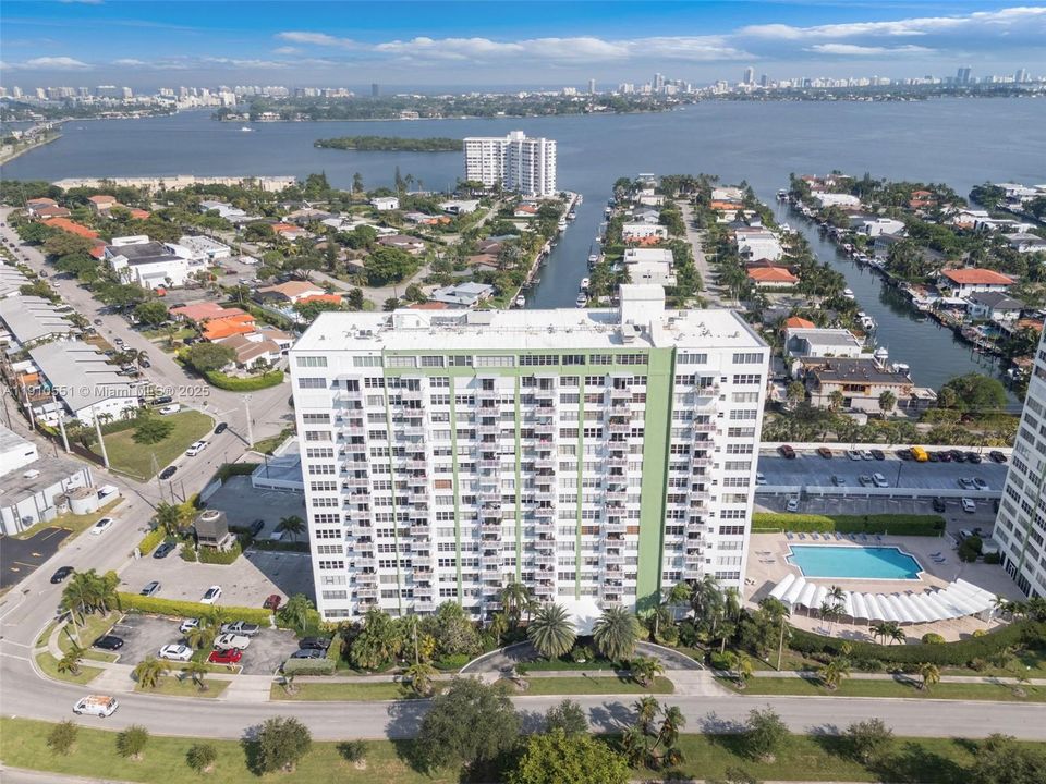 Activo con contrato: $214,999 (1 camas, 1 baños, 855 Pies cuadrados)