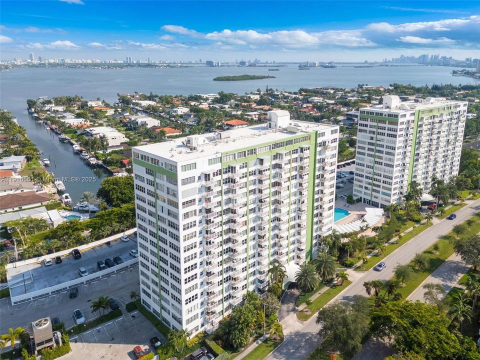 Activo con contrato: $214,999 (1 camas, 1 baños, 855 Pies cuadrados)