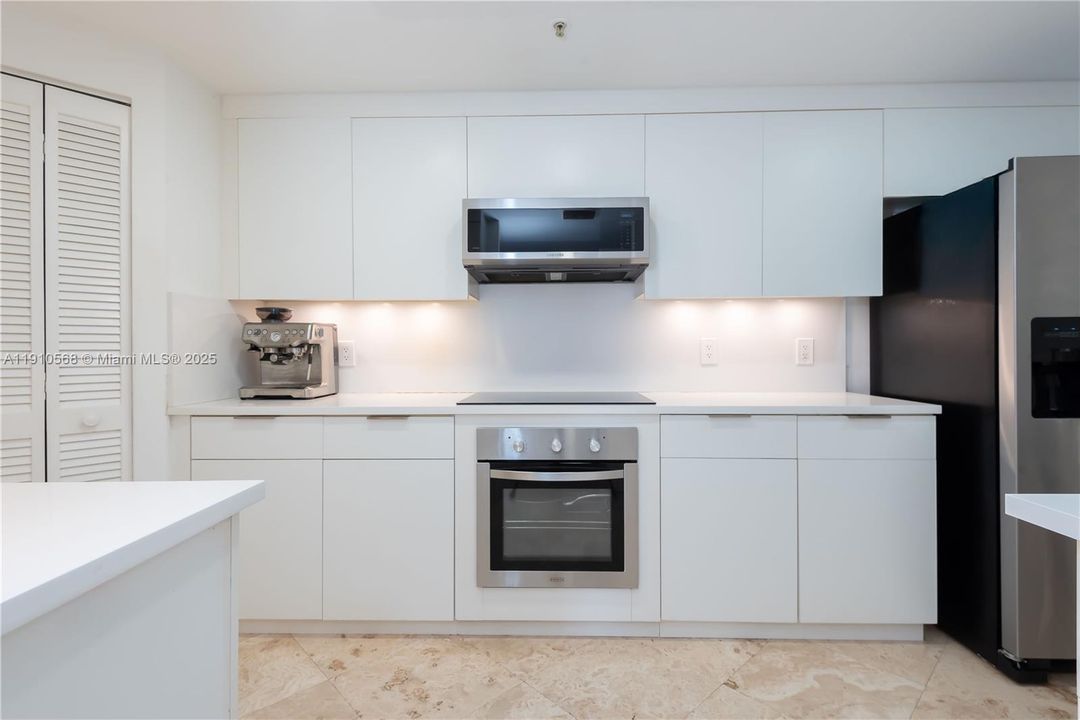 На продажу: $1,490,000 (3 спален, 2 ванн, 1655 Квадратных фут)