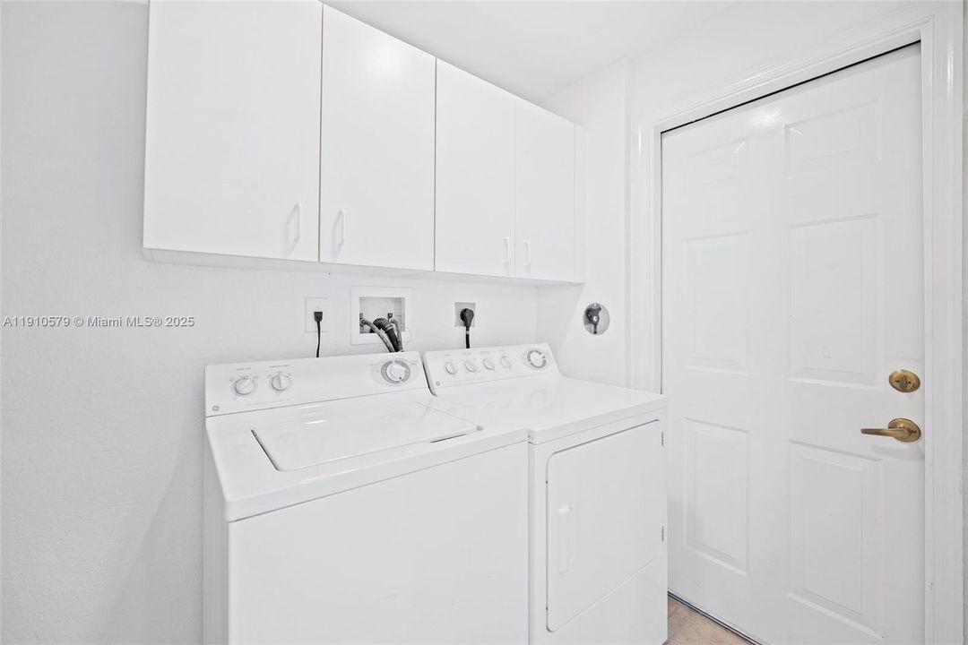 На продажу: $518,000 (3 спален, 3 ванн, 1576 Квадратных фут)