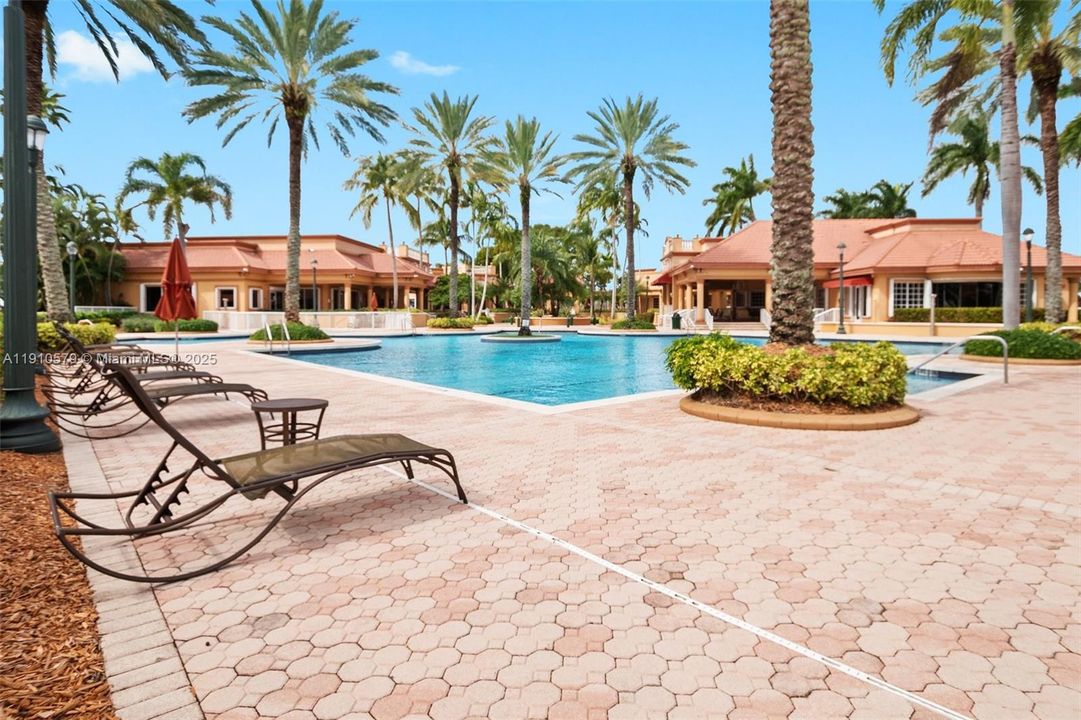 На продажу: $518,000 (3 спален, 3 ванн, 1576 Квадратных фут)