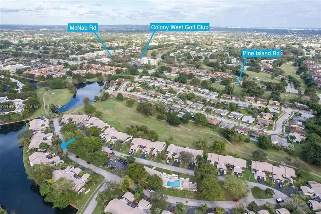 For Sale: $370,000 (2 beds, 2 baths, 1060 Square Feet)